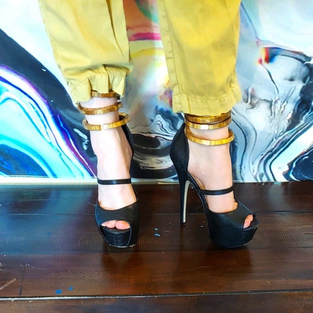 Size 8 Gold and Black wrap around Stilletos